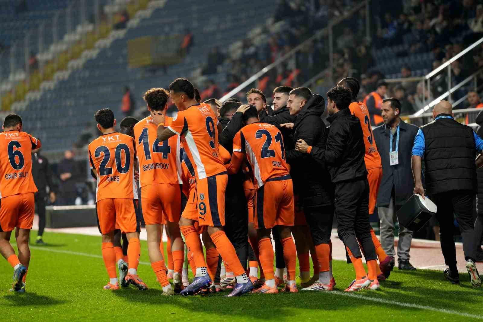 trendyol super lig kasimpasa 0 rams basaksehir 2 ilk yari 15 lfX2crHP