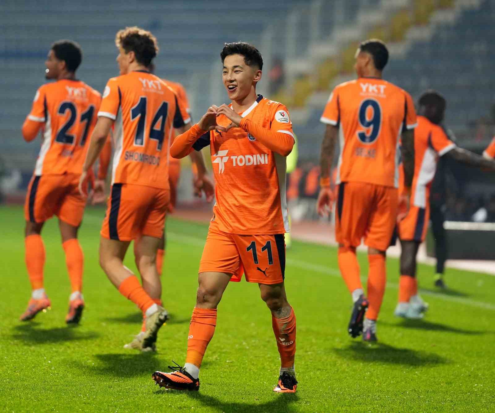trendyol super lig kasimpasa 0 rams basaksehir 2 ilk yari 16 dpMygGB3