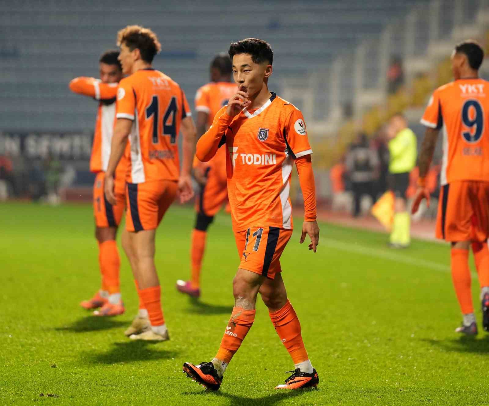 trendyol super lig kasimpasa 0 rams basaksehir 2 ilk yari 17 v8zBVdiS