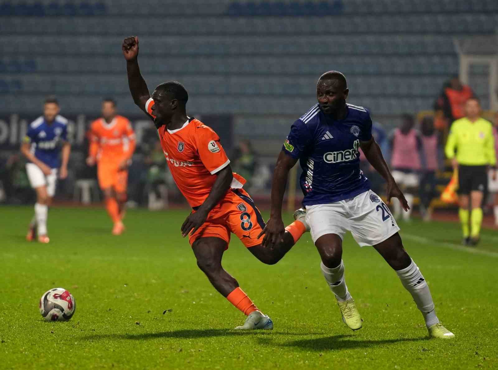 trendyol super lig kasimpasa 0 rams basaksehir 2 ilk yari 28 wdZtYLr9