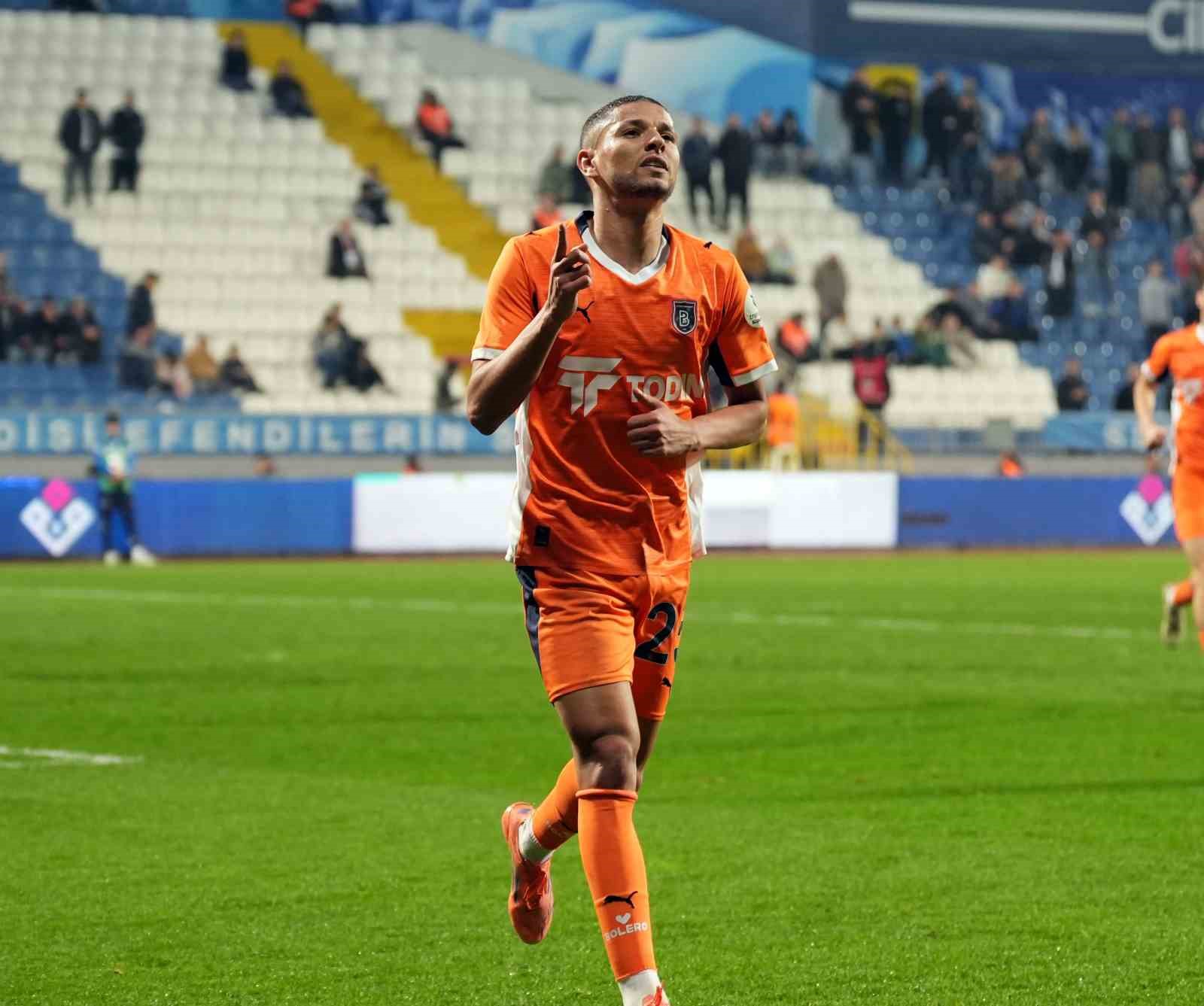 trendyol super lig kasimpasa 0 rams basaksehir 2 ilk yari 32 ibQvLQKC