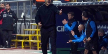 trendyol-super-lig-kasimpasa-0-rams-basaksehir-2-ilk-yari-RcPTD3hl.jpg