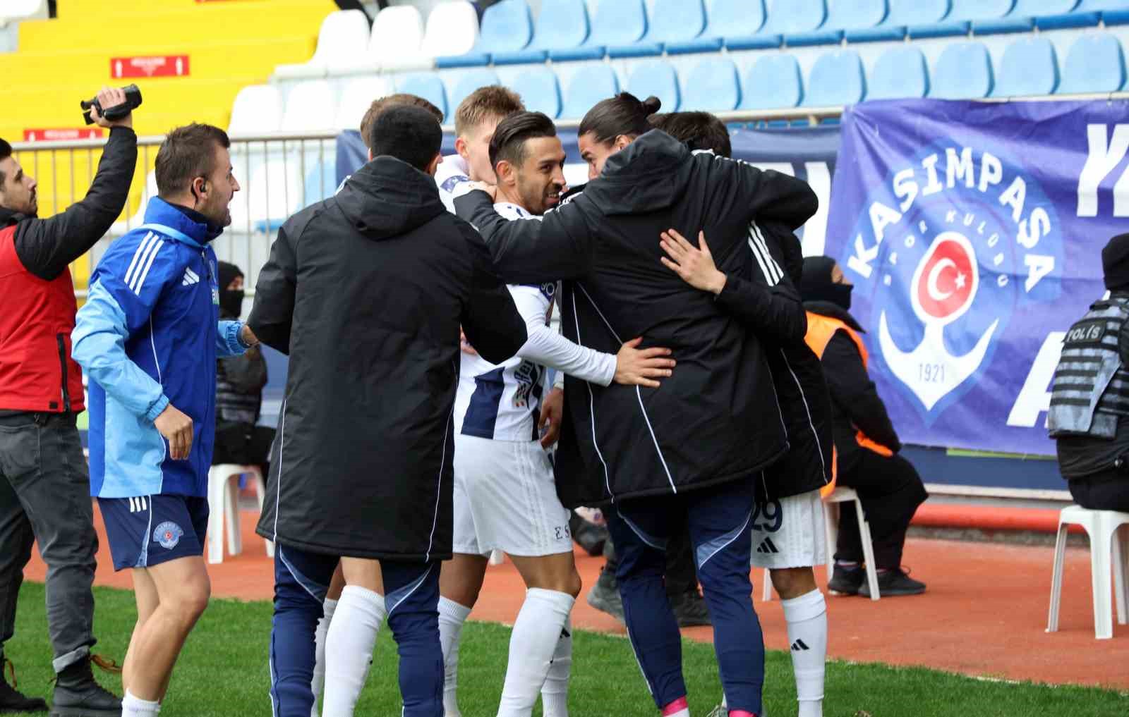 Trendyol Süper Lig: Kasımpaşa: 1 - Eyüpspor: 0 (İlk yarı) 11 trendyol super lig kasimpasa 1 eyupspor 0 ilk yari 7