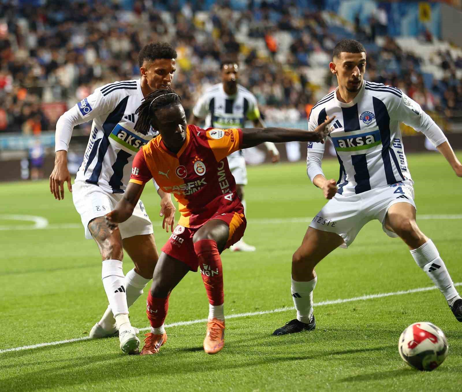 trendyol super lig kasimpasa 1 galatasaray 0 ilk yari 8 4RVrNY8G