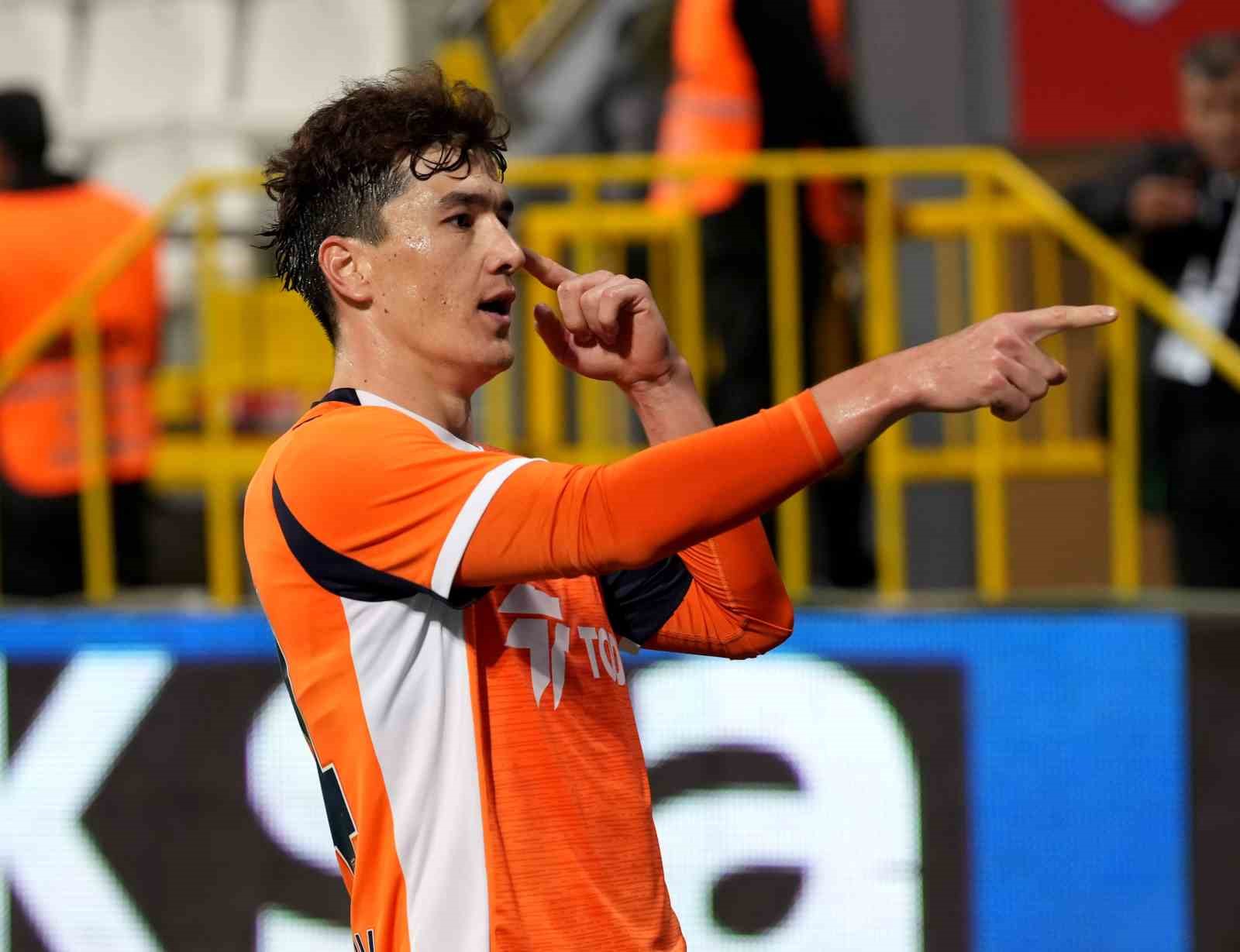 trendyol super lig kasimpasa 1 rams basaksehir 3 mac sonucu 10 f9XPrW93