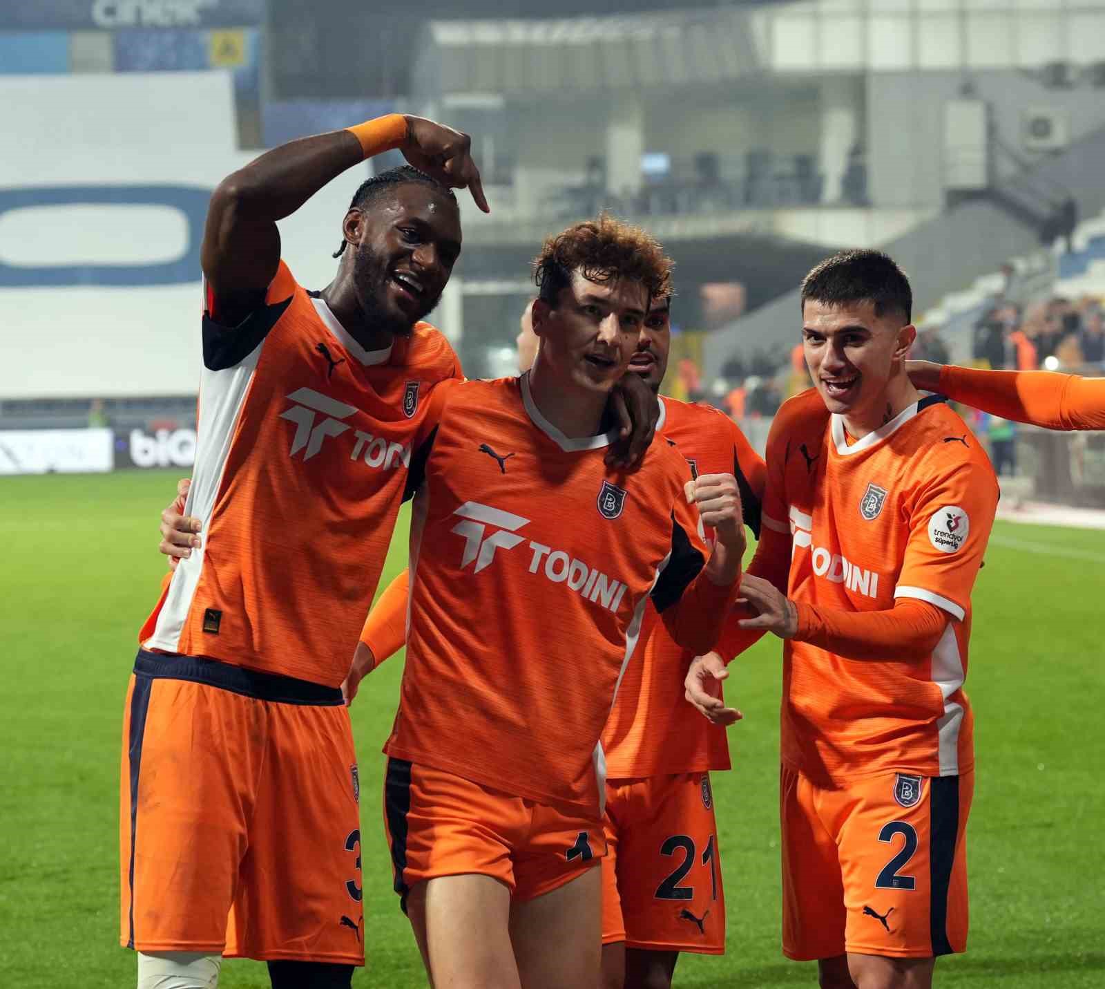 trendyol super lig kasimpasa 1 rams basaksehir 3 mac sonucu 13 5gjFhwbI