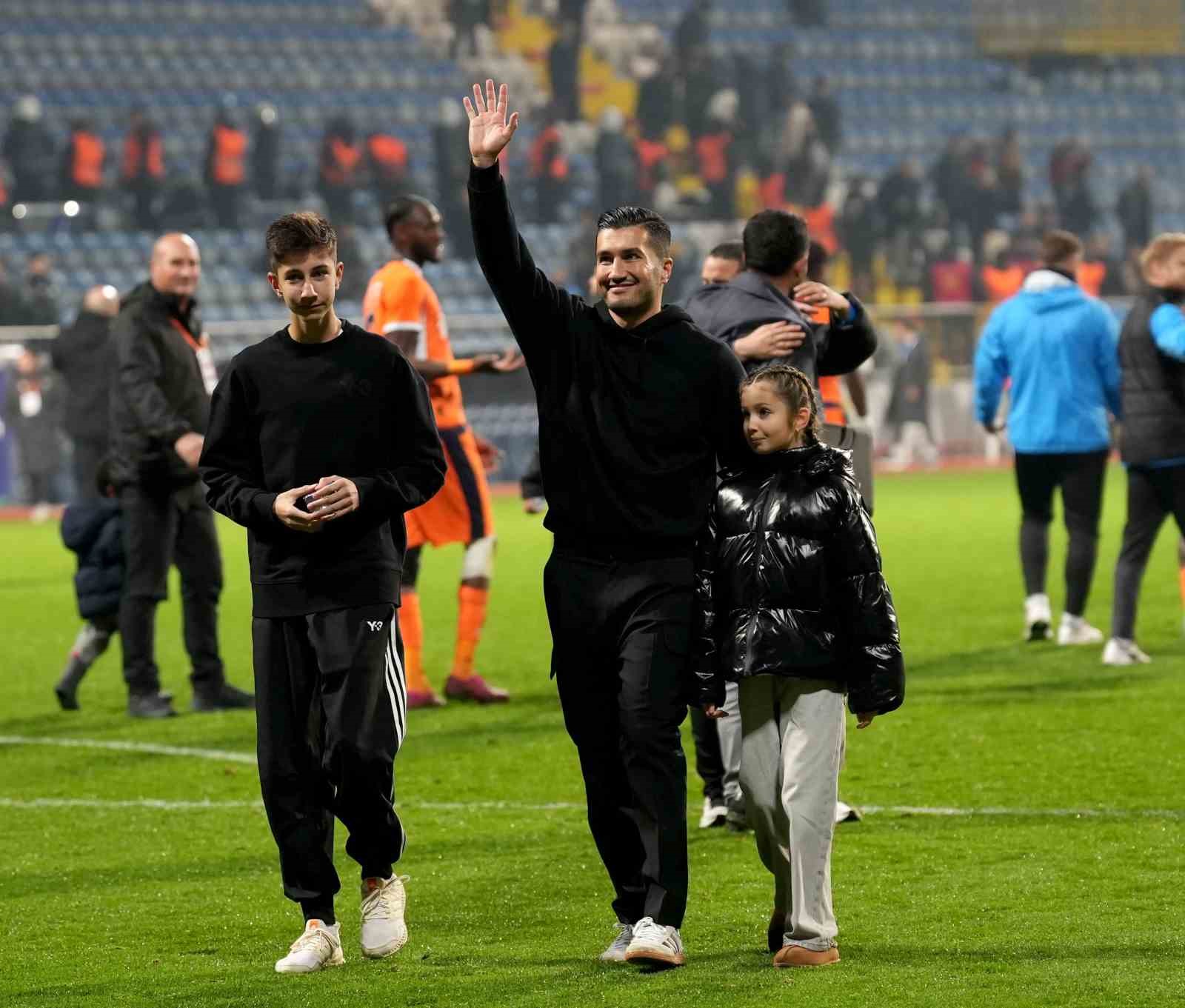 trendyol super lig kasimpasa 1 rams basaksehir 3 mac sonucu 20 SIC2NBg1