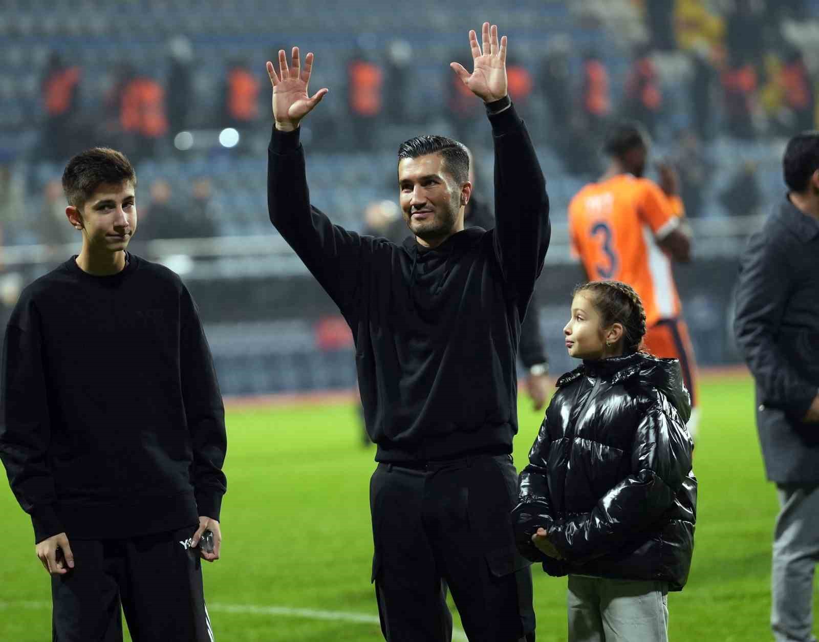 trendyol super lig kasimpasa 1 rams basaksehir 3 mac sonucu 21 RPfea3TQ