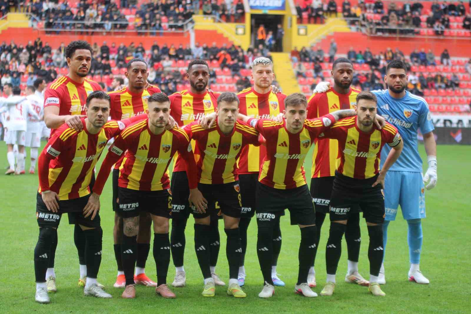 Trendyol Süper Lig: Kayserispor: 0 - Antalyaspor: 0 (Maç devam ediyor) 5 trendyol super lig kayserispor 0 antalyaspor 0 mac devam ediyor 1