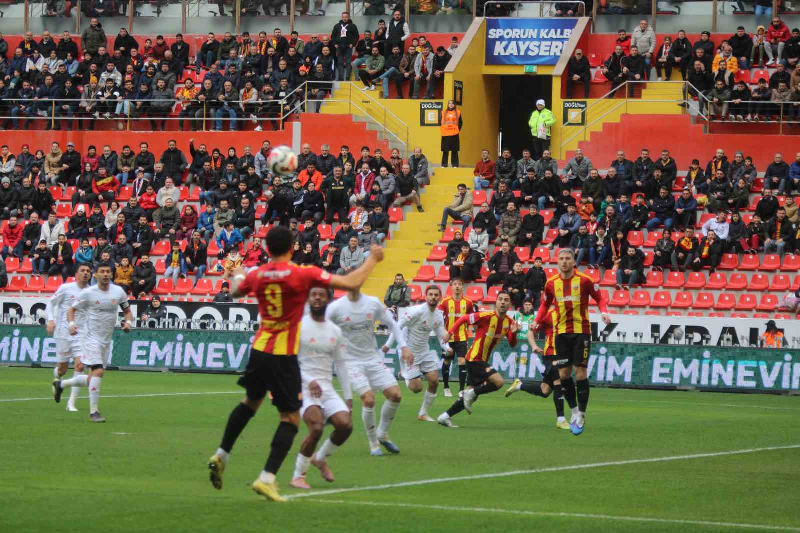 Trendyol Süper Lig: Kayserispor: 0 - Antalyaspor: 0 (Maç devam ediyor) 15 trendyol super lig kayserispor 0 antalyaspor 0 mac devam ediyor 11 a6uB9vQf