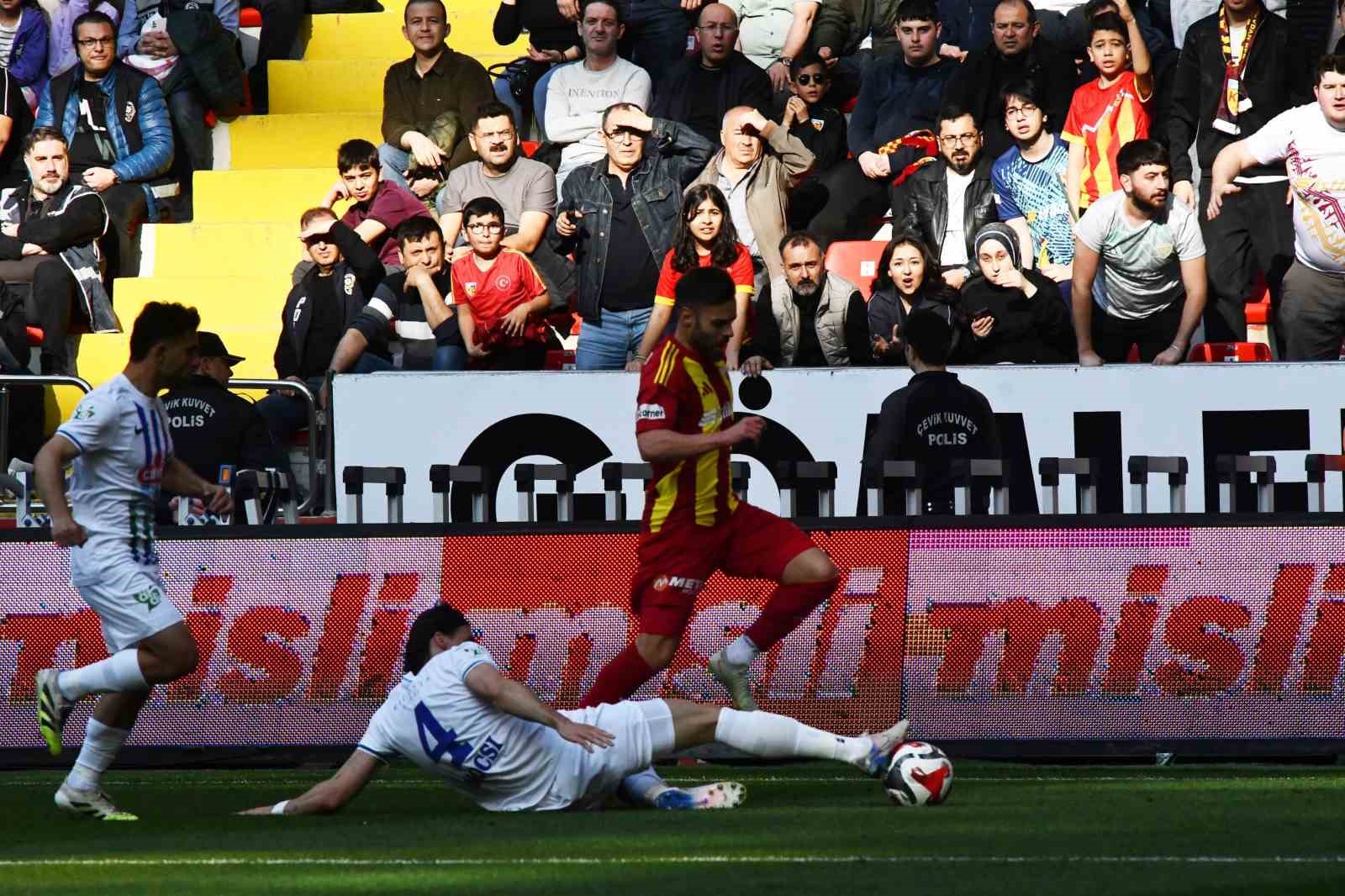 Trendyol Süper Lig: Kayserispor: 0 - Çaykur Rizespor: 0 (Maç devam ediyor) 4 trendyol super lig kayserispor 0 caykur rizespor 0 mac devam ediyor 0 3FWskQD2
