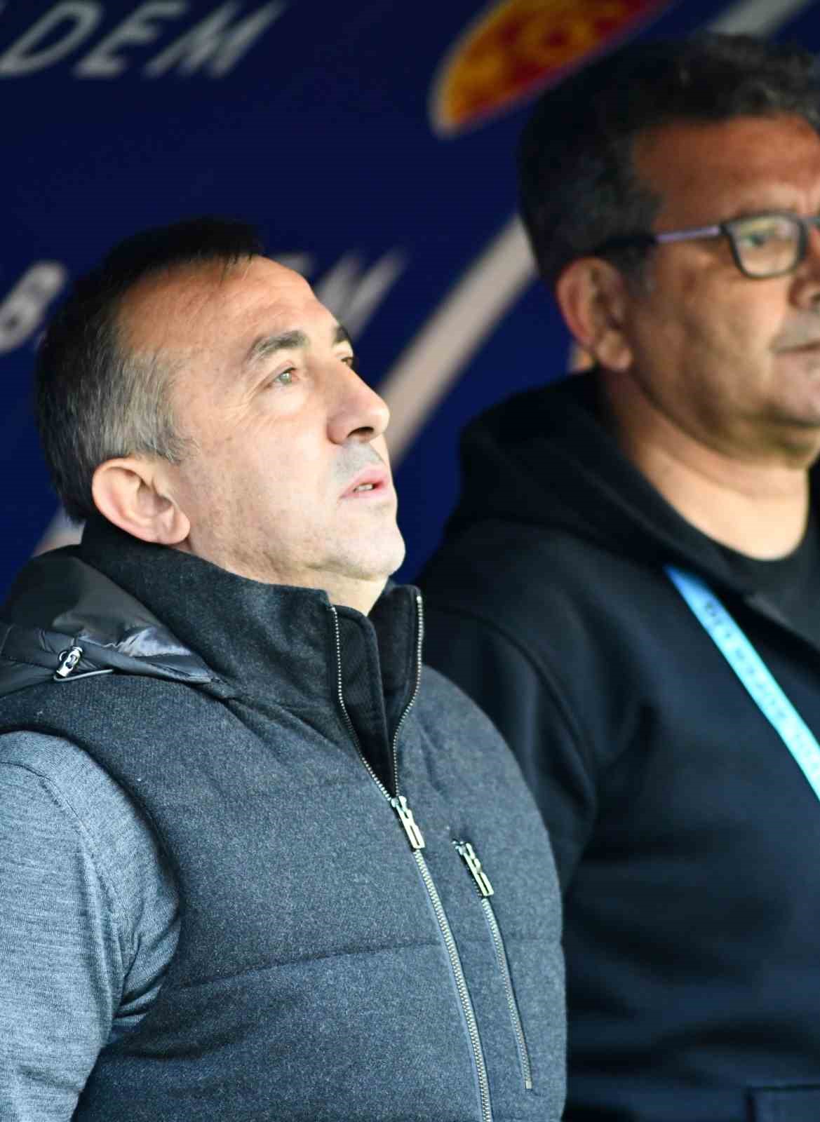Trendyol Süper Lig: Kayserispor: 0 - Çaykur Rizespor: 0 (Maç devam ediyor) 12 trendyol super lig kayserispor 0 caykur rizespor 0 mac devam ediyor 8 kM1leETd
