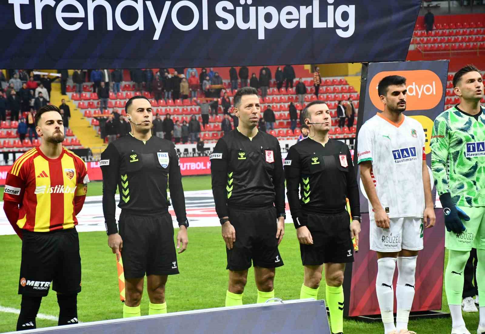 trendyol super lig kayserispor 0 corendon alanyaspor 0 mac devam ediyor 2 cCqDn7UA