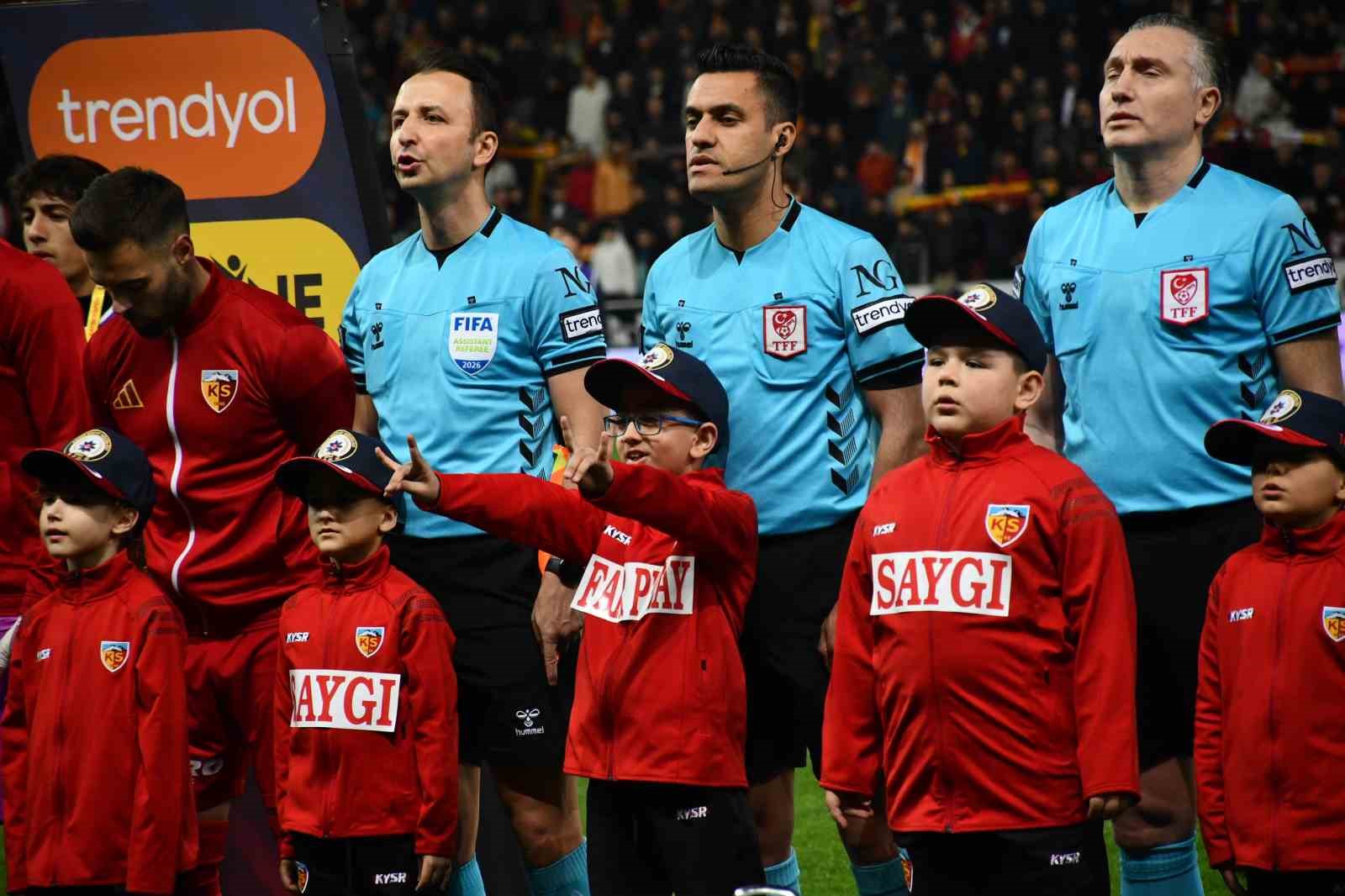 trendyol super lig kayserispor 0 fenerbahce 0 mac devam ediyor 2 p2zwhmVq