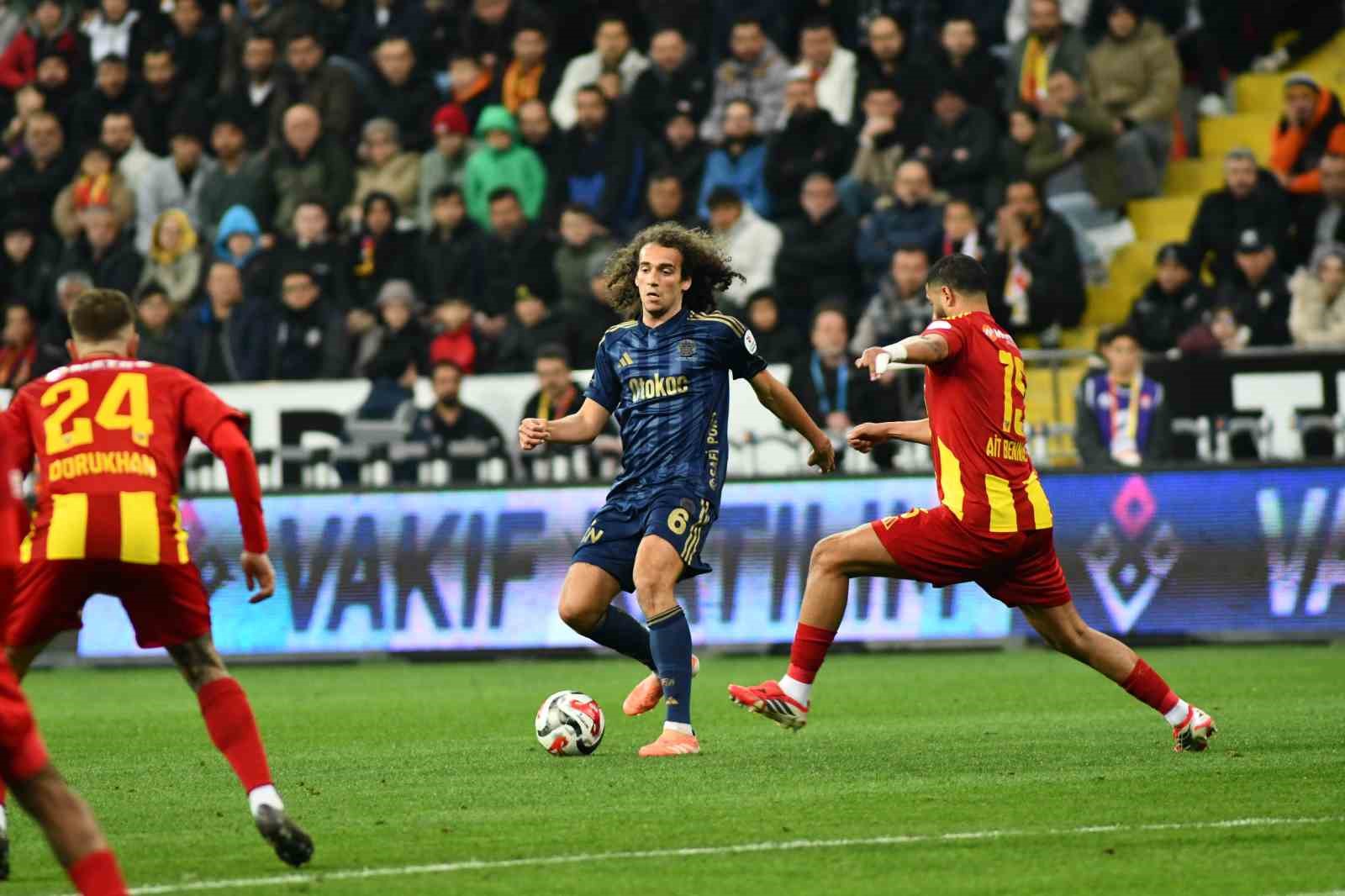 Trendyol Süper Lig: Kayserispor: 0 - Fenerbahçe: 1 (İlk yarı) 9 trendyol super lig kayserispor 0 fenerbahce 1 ilk yari 5 Nbu48Oh9