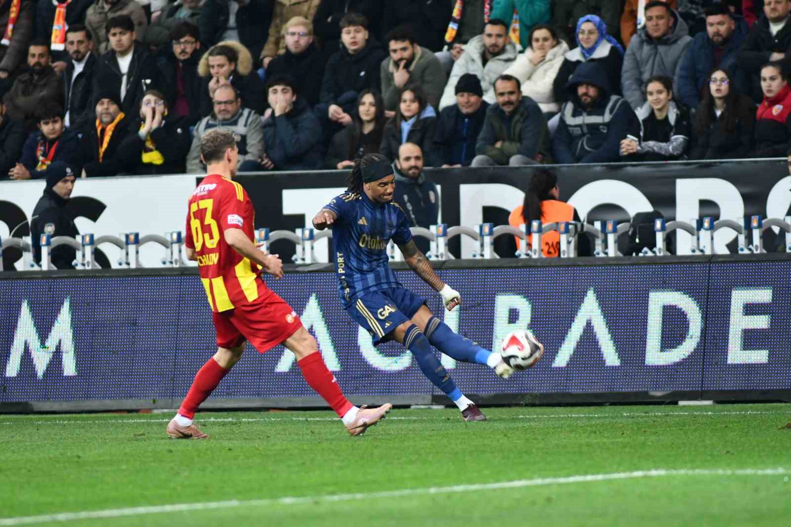 Trendyol Süper Lig: Kayserispor: 0 - Fenerbahçe: 1 (İlk yarı) 13 trendyol super lig kayserispor 0 fenerbahce 1 ilk yari 9 Ag63s12i
