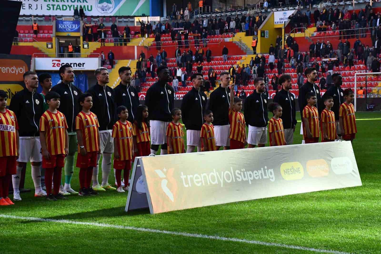 trendyol super lig kayserispor 0 gaziantep fk 0 mac devam ediyor 1 hnLf2Bd1