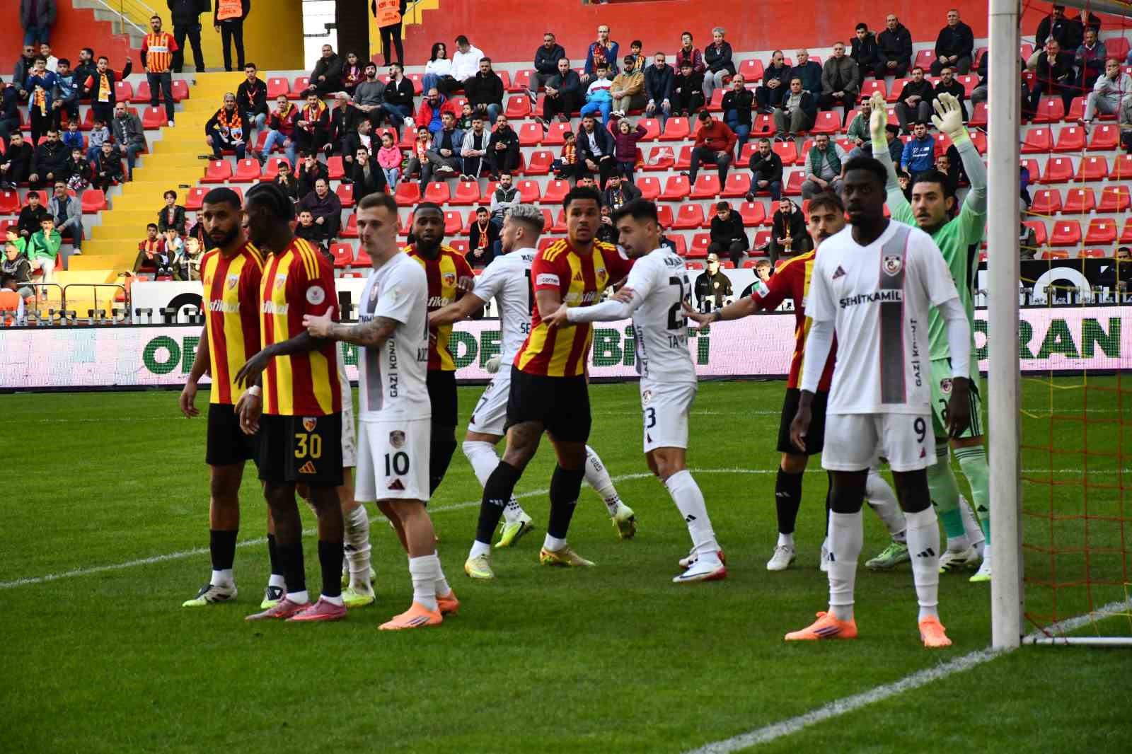trendyol super lig kayserispor 0 gaziantep fk 0 mac devam ediyor 12 BasG1ZM7