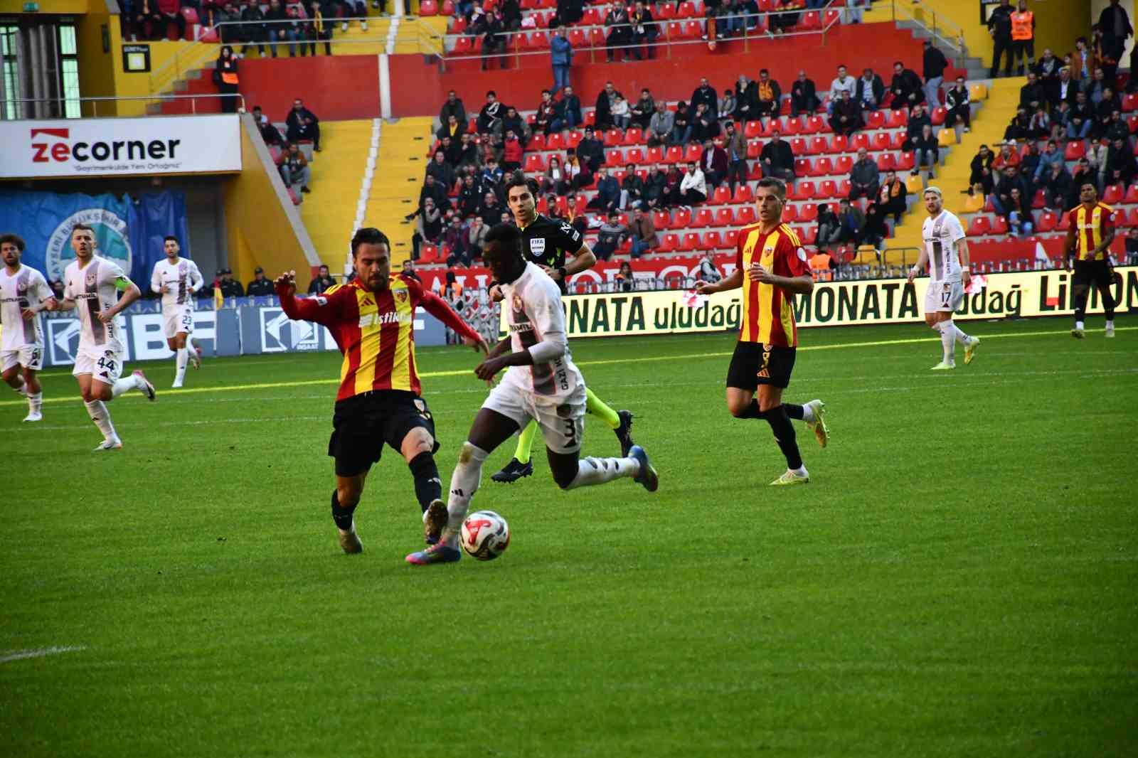 trendyol super lig kayserispor 0 gaziantep fk 2 ilk yari 1 IBiz1Mb2