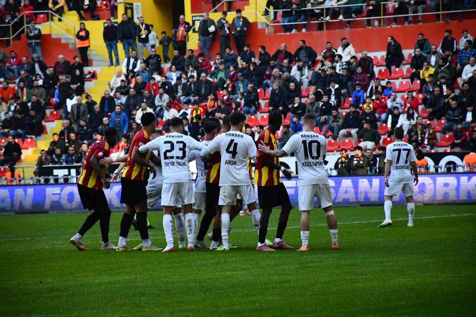 trendyol super lig kayserispor 0 gaziantep fk 2 ilk yari 15 PCIAUvRY