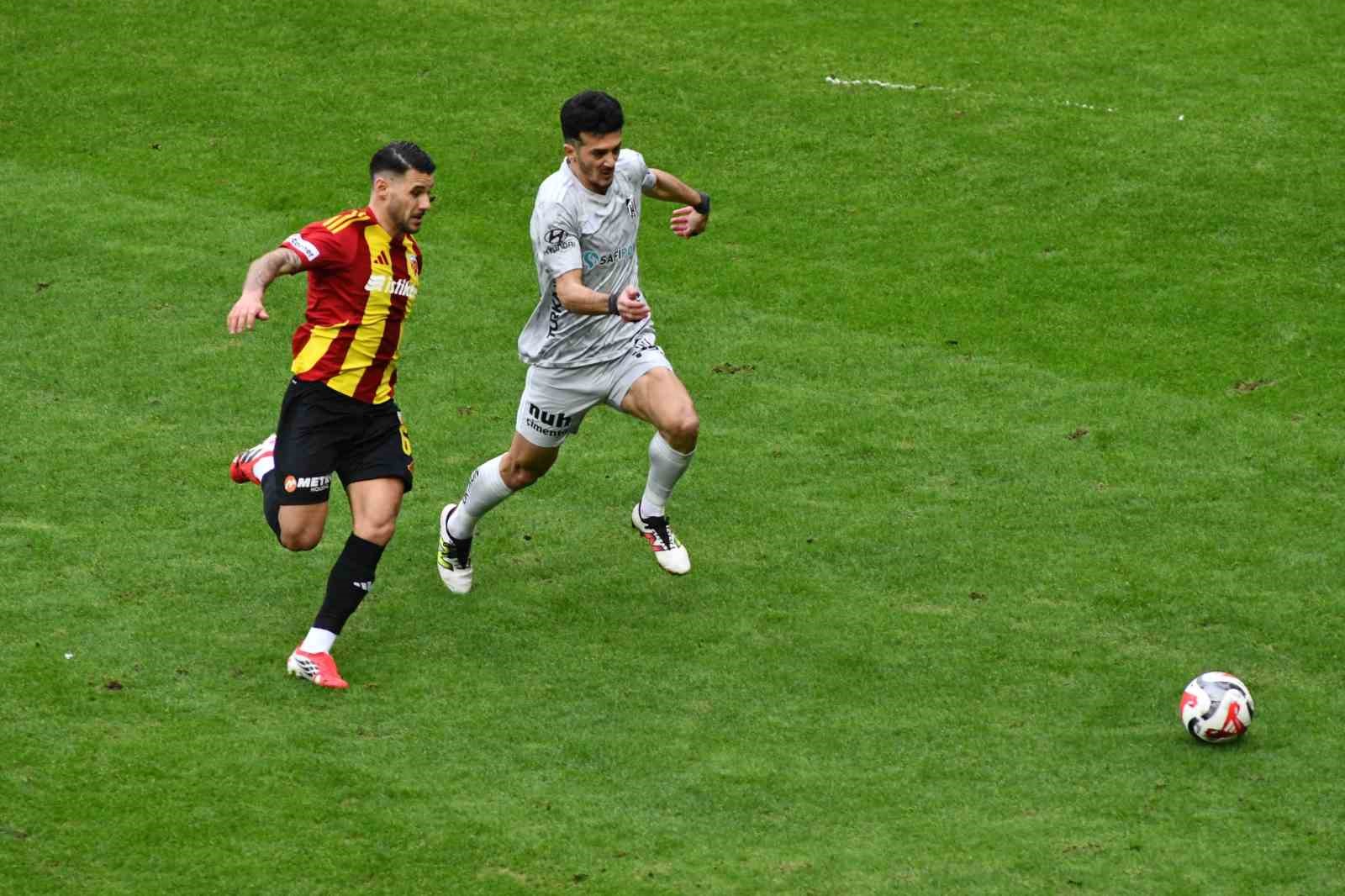 trendyol super lig kayserispor 0 kocaelispor 0 ilk yari 13 8GeyitjG