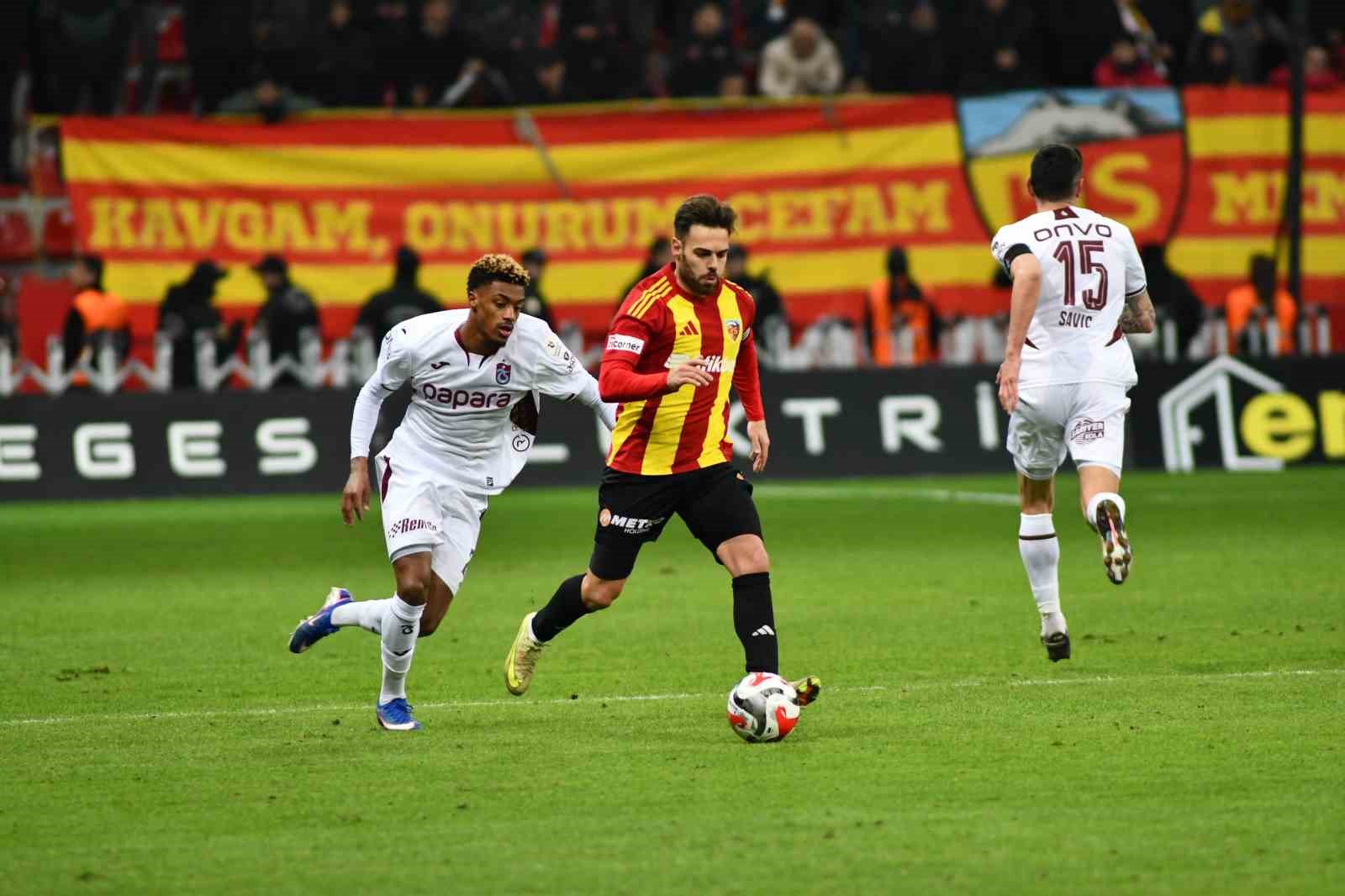 Trendyol Süper Lig: Kayserispor: 1 - Trabzonspor: 3 (Maç sonucu) 15 trendyol super lig kayserispor 1 trabzonspor 3 mac sonucu 11 1IMHwPOD