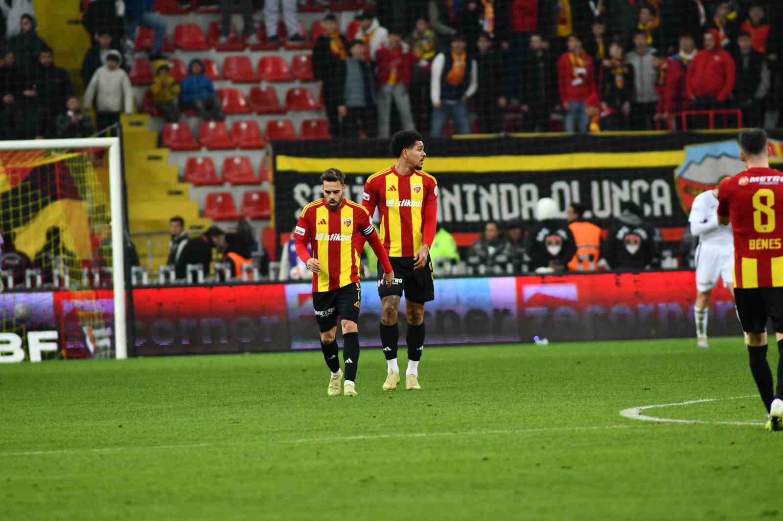 Trendyol Süper Lig: Kayserispor: 1 - Trabzonspor: 3 (Maç sonucu) 16 trendyol super lig kayserispor 1 trabzonspor 3 mac sonucu 12 8PWJN4wZ