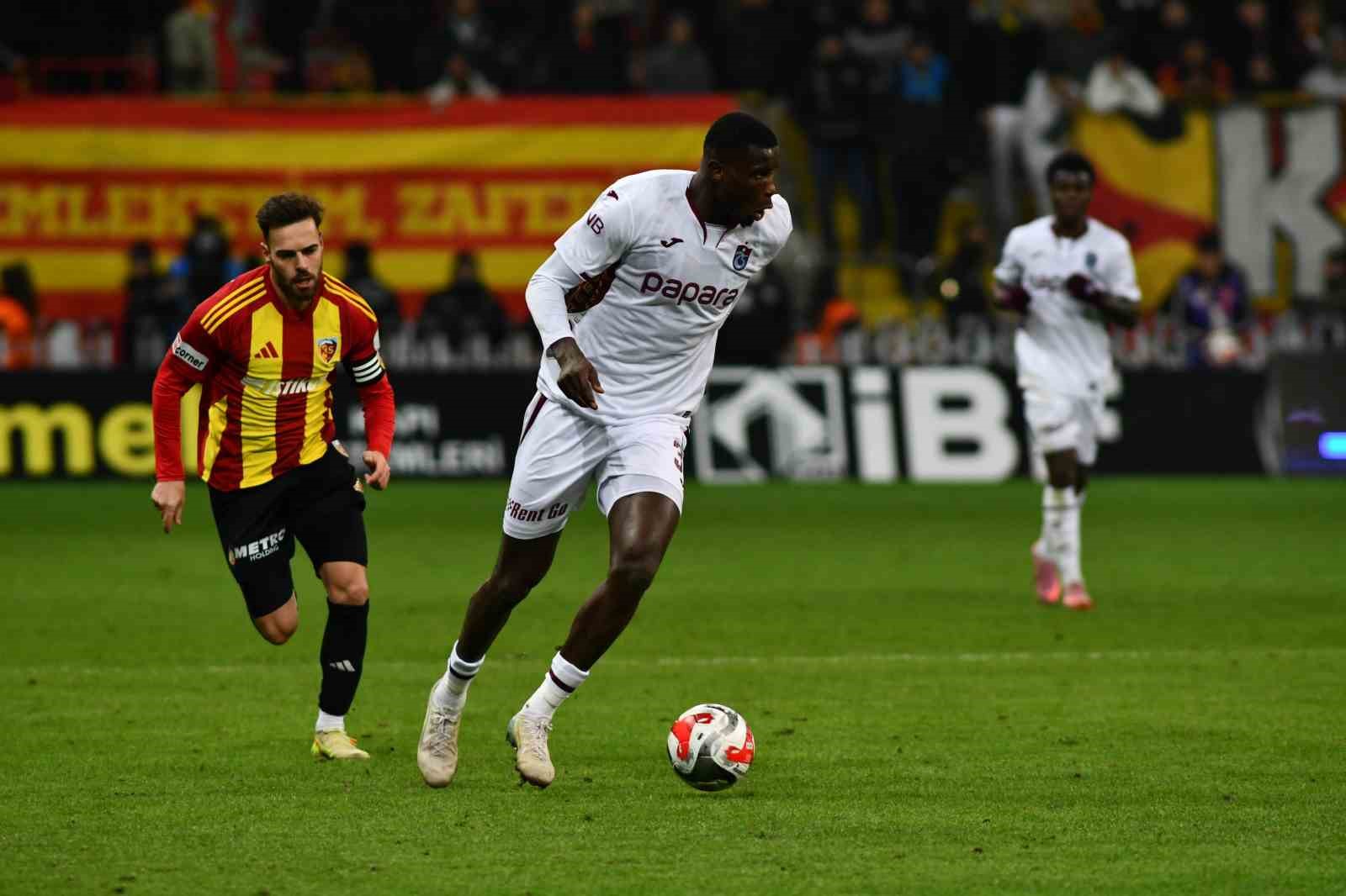 Trendyol Süper Lig: Kayserispor: 1 - Trabzonspor: 3 (Maç sonucu) 18 trendyol super lig kayserispor 1 trabzonspor 3 mac sonucu 14 6GXV1RTy