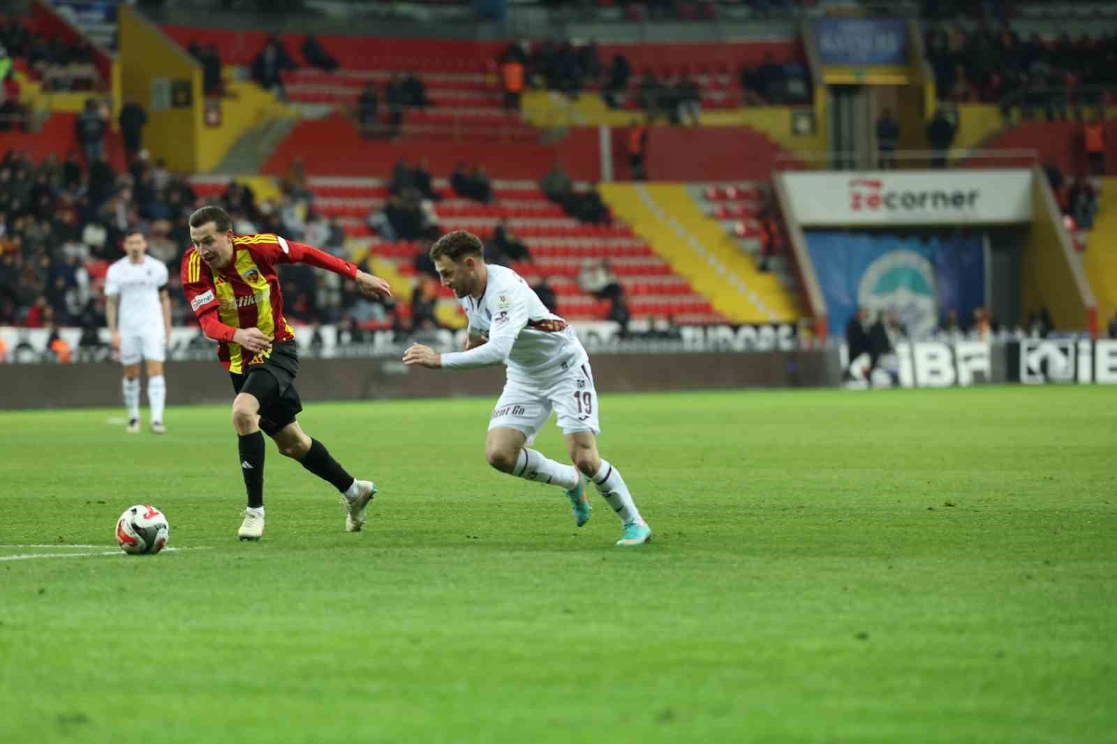 Trendyol Süper Lig: Kayserispor: 1 - Trabzonspor: 3 (Maç sonucu) 24 trendyol super lig kayserispor 1 trabzonspor 3 mac sonucu 20 igUMiOzW