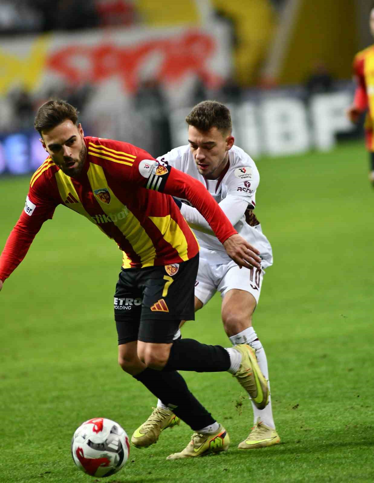 Trendyol Süper Lig: Kayserispor: 1 - Trabzonspor: 3 (Maç sonucu) 42 trendyol super lig kayserispor 1 trabzonspor 3 mac sonucu 38 zm39RYUW