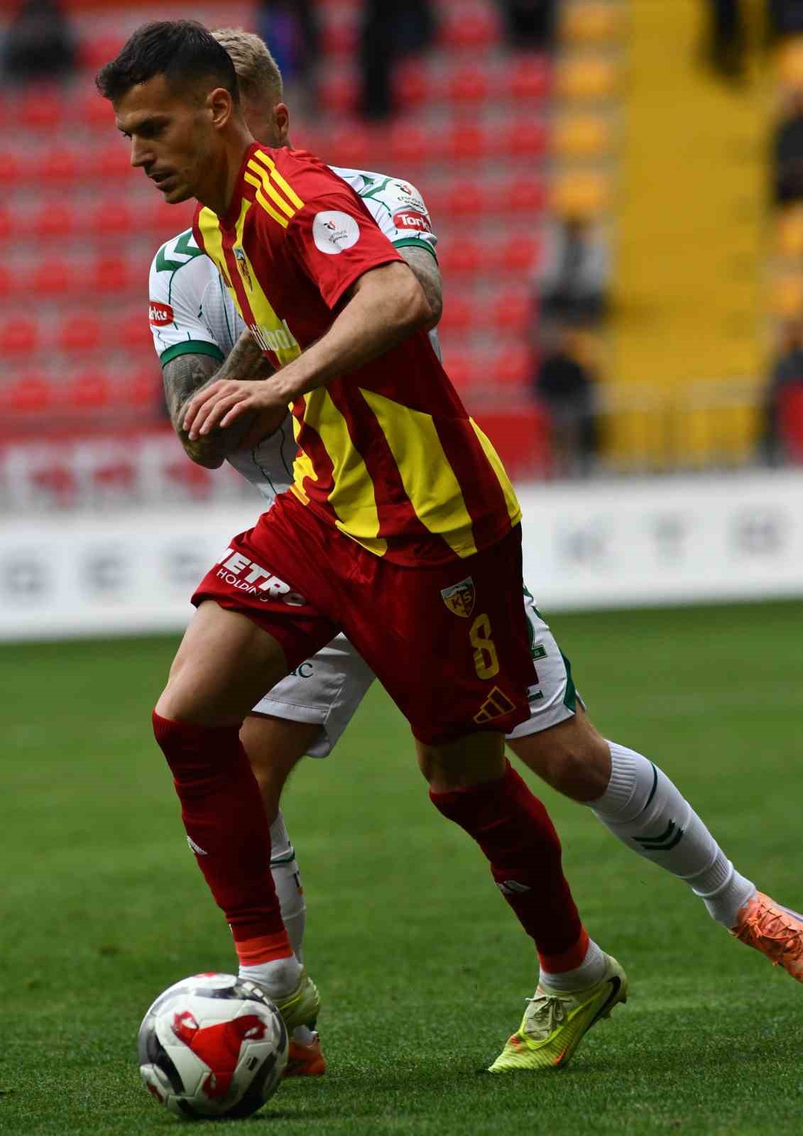Trendyol Süper Lig: Kayserispor: 2 - Konyaspor: 1 (Maç Sonucu) 14 trendyol super lig kayserispor 2 konyaspor 1 mac sonucu 10 pOjczXqL