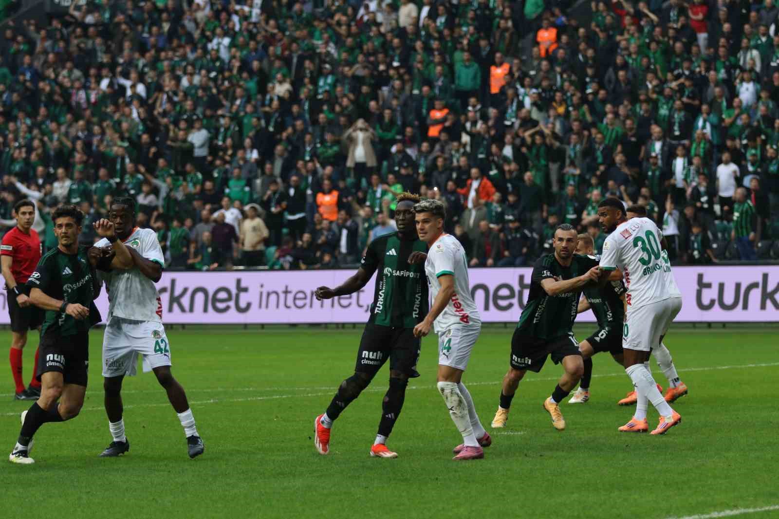 trendyol super lig kocaelispor 0 alanyaspor 0 ilk yari 0 lCdtg21m