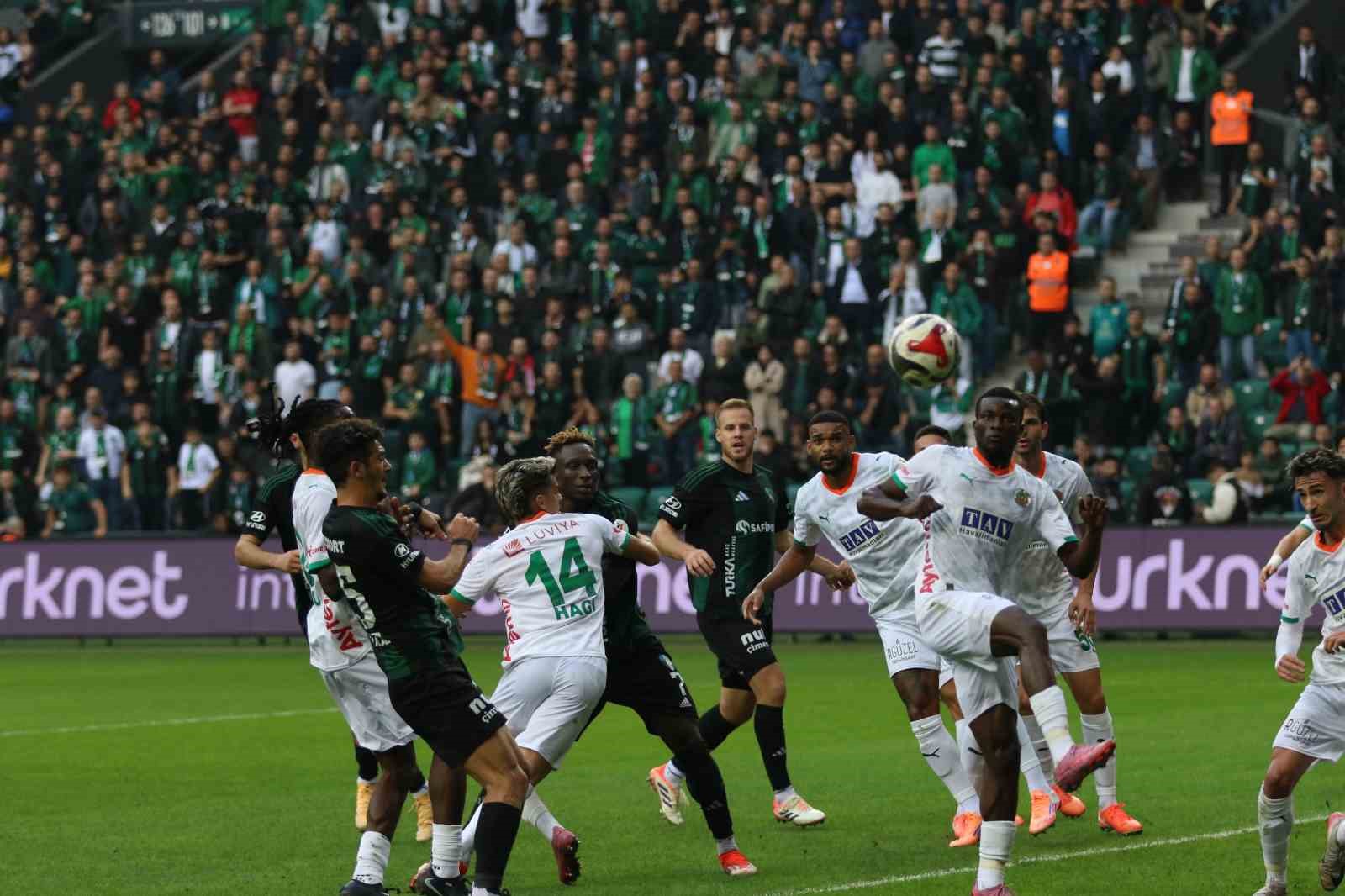trendyol super lig kocaelispor 0 alanyaspor 0 ilk yari 1 2Vz8kvIg