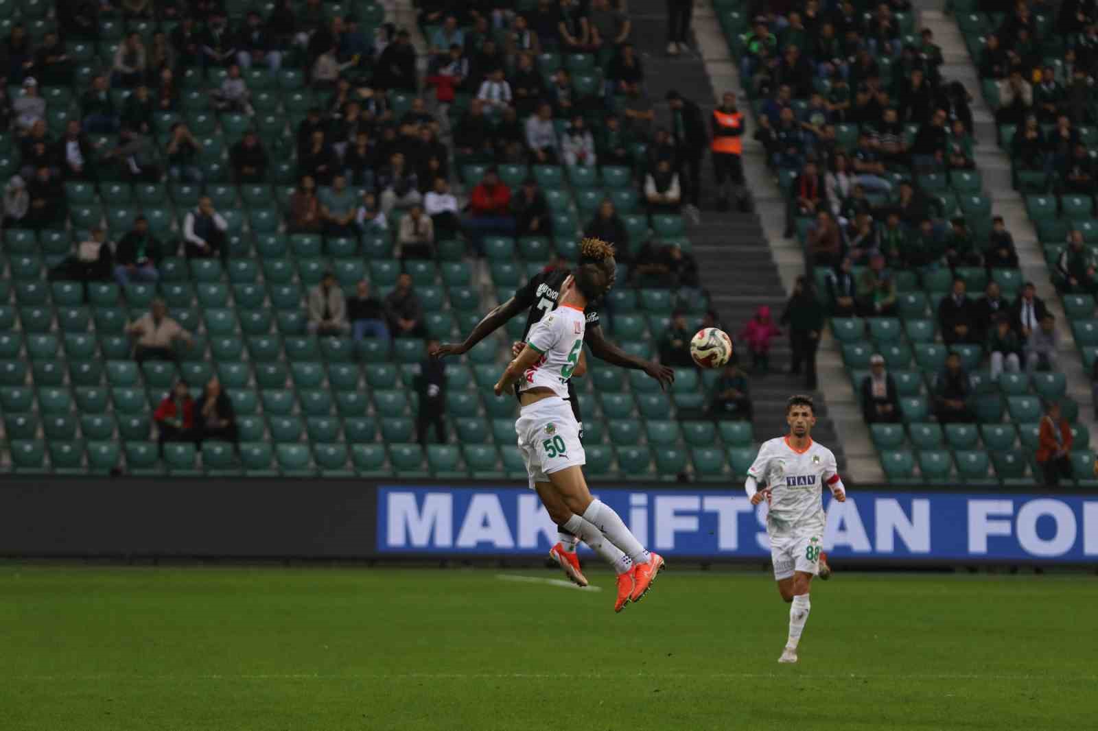 trendyol super lig kocaelispor 0 alanyaspor 0 ilk yari 10