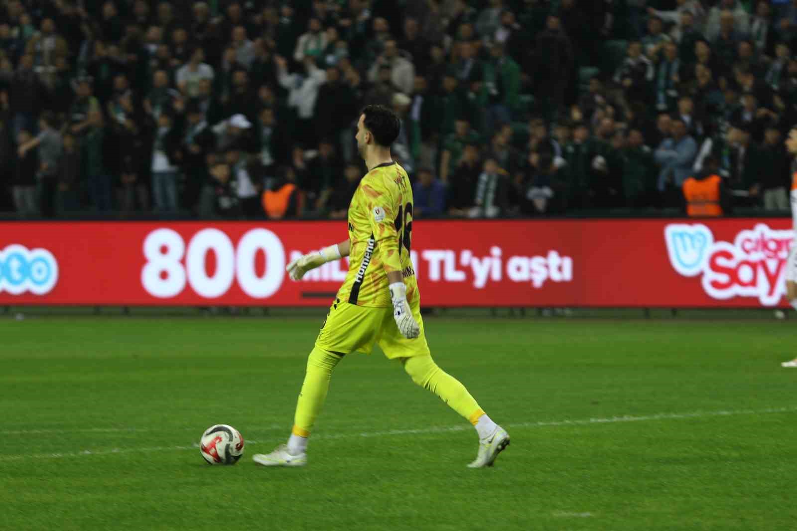 trendyol super lig kocaelispor 0 basaksehir 0 mac devam ediyor 1 7WJzAgSB