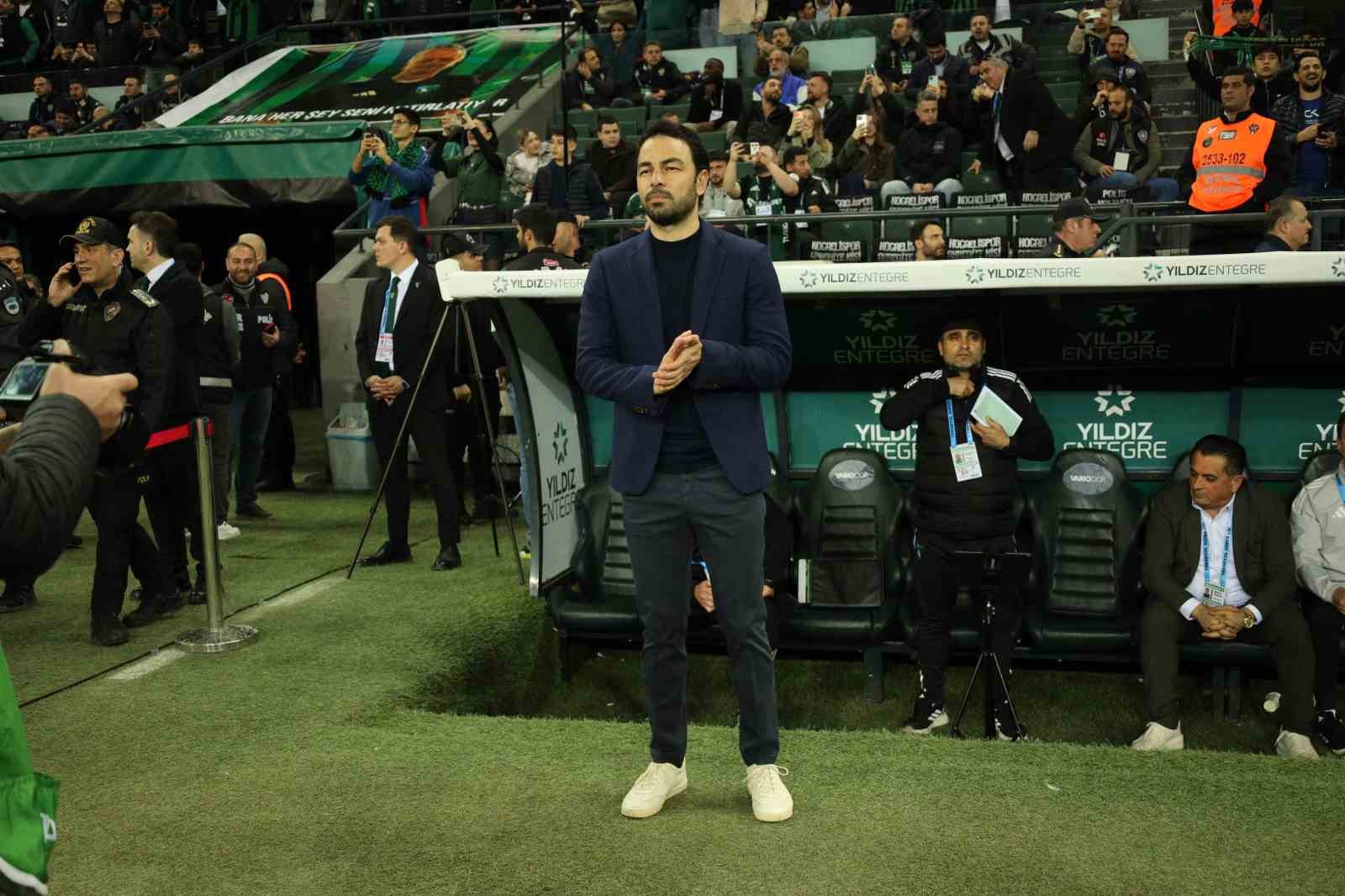 trendyol super lig kocaelispor 0 basaksehir 0 mac devam ediyor 6 N5mbWhdV