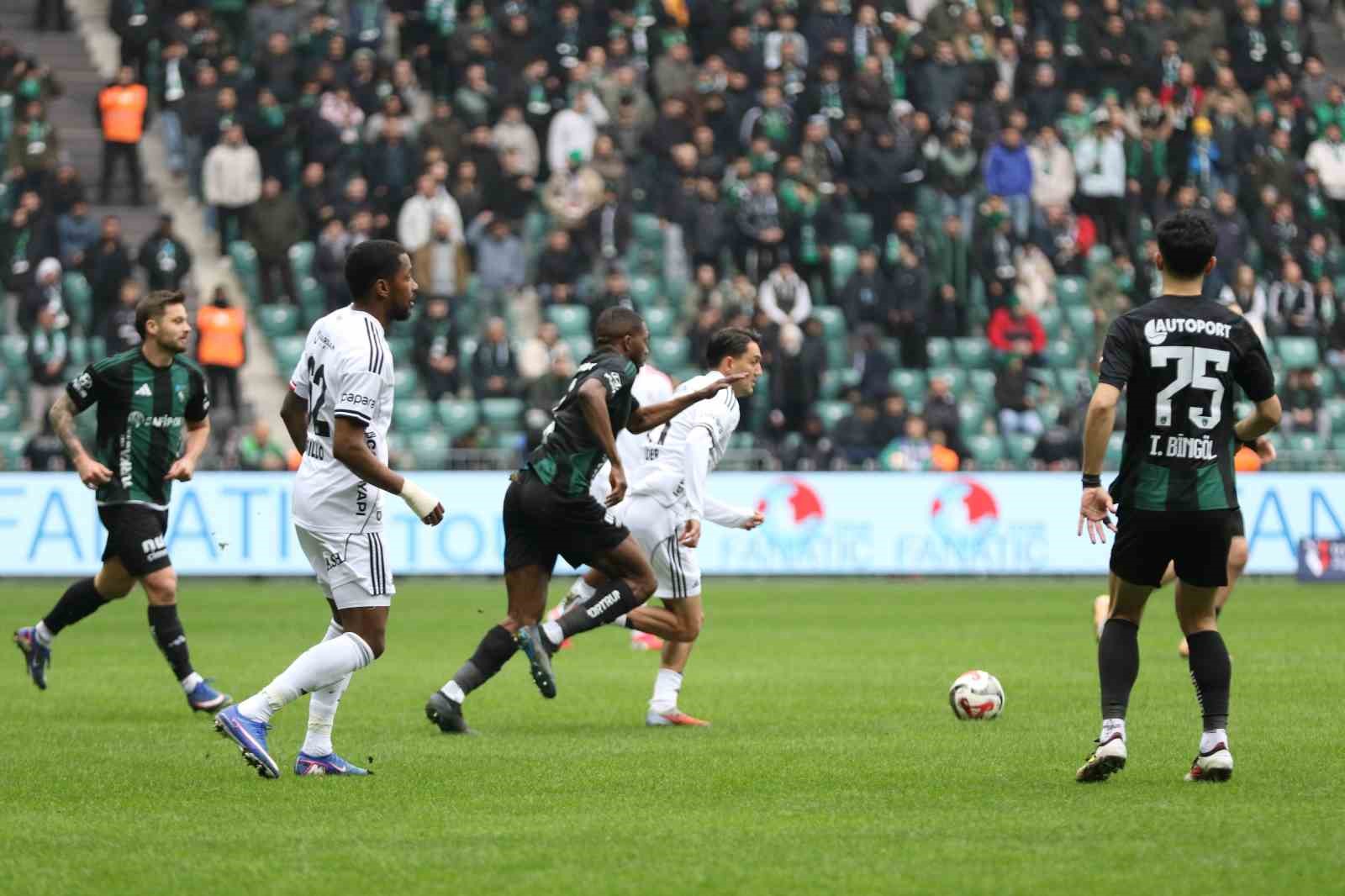 trendyol super lig kocaelispor 0 besiktas 0 mac devam ediyor 11 R5mYgXVP