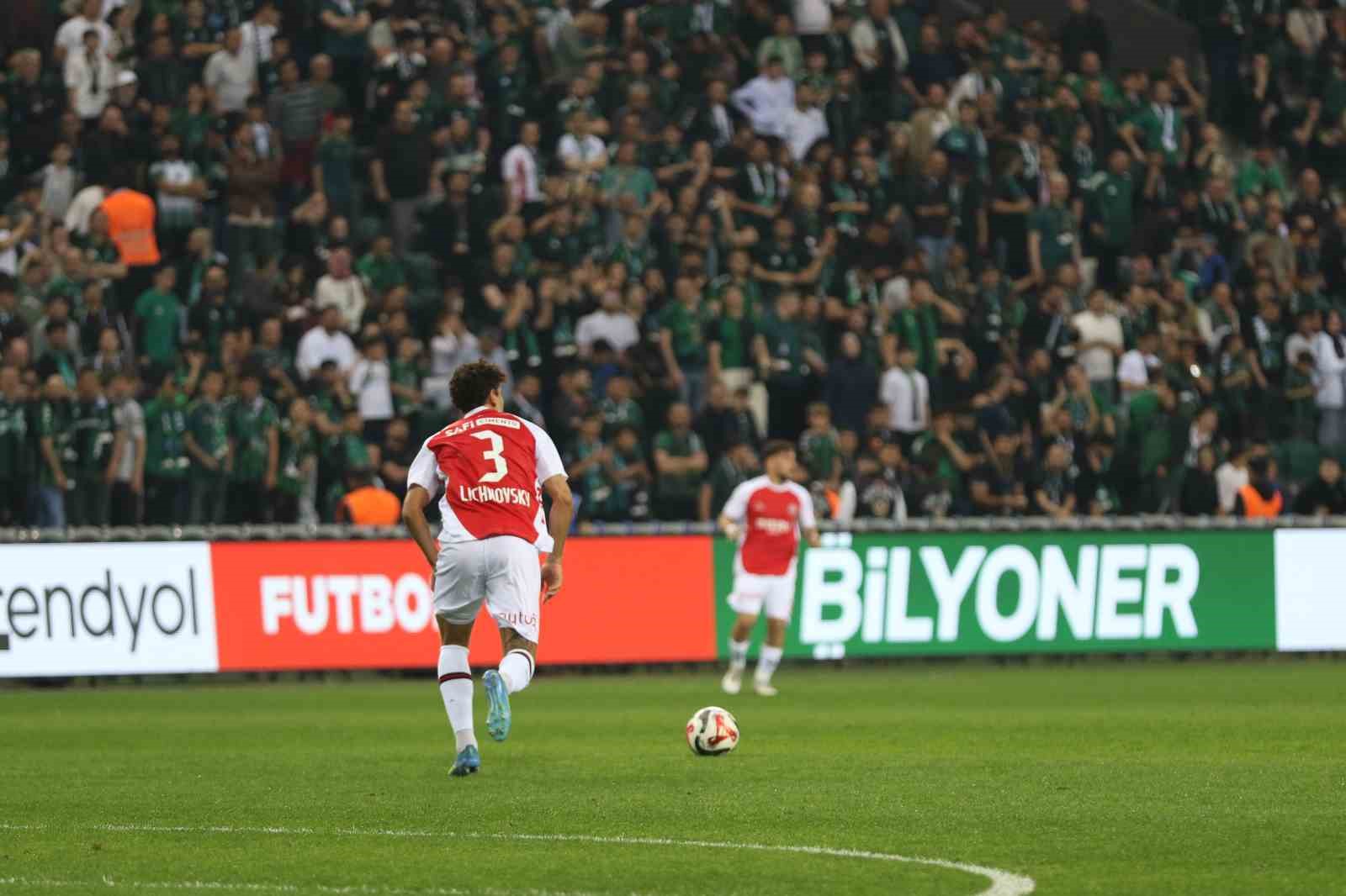 trendyol super lig kocaelispor 0 fatih karagumruk 0 mac devam ediyor 18 mgtluseA