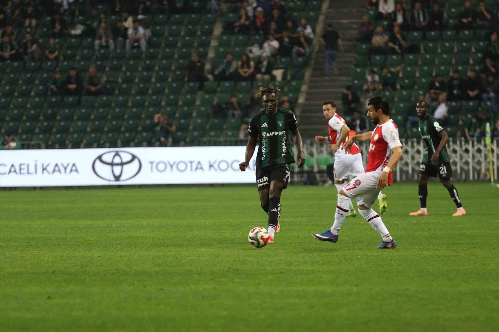 trendyol super lig kocaelispor 0 fatih karagumruk 0 mac devam ediyor 20 SUk8QRuR