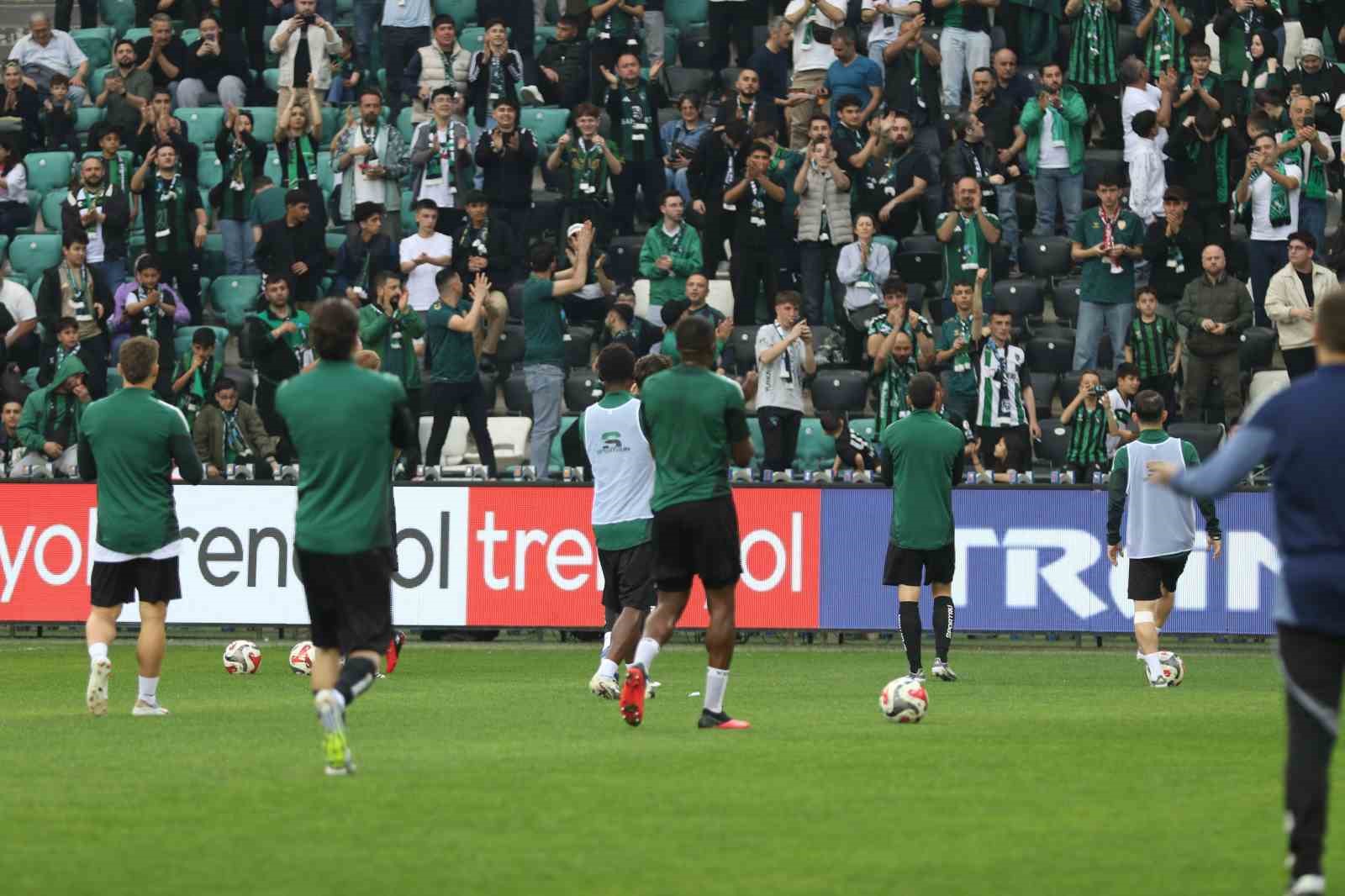 trendyol super lig kocaelispor 0 fatih karagumruk 0 mac devam ediyor 3 ILAIURLe