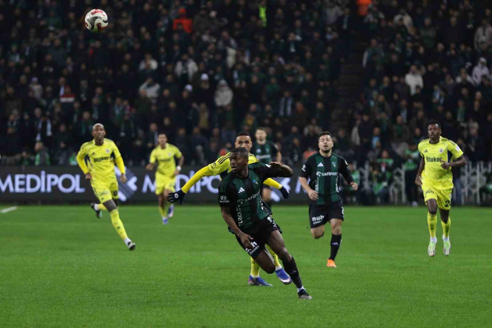 trendyol super lig kocaelispor 0 fenerbahce 0 mac devam ediyor 16 mCZzmJPN