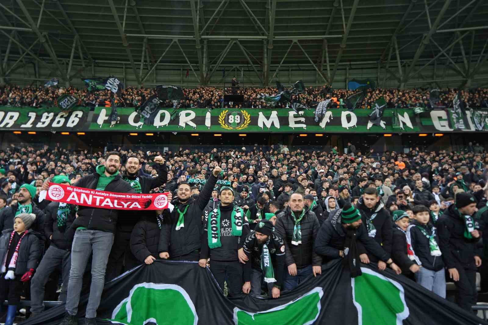 trendyol super lig kocaelispor 0 fenerbahce 0 mac devam ediyor 2 fBUavqib