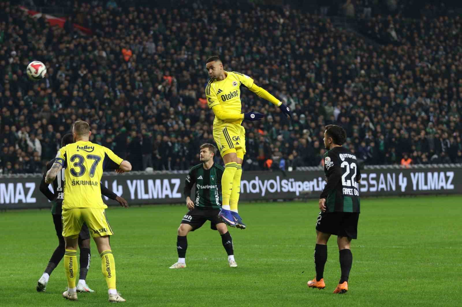trendyol super lig kocaelispor 0 fenerbahce 0 mac devam ediyor 20 2zMTbZUM