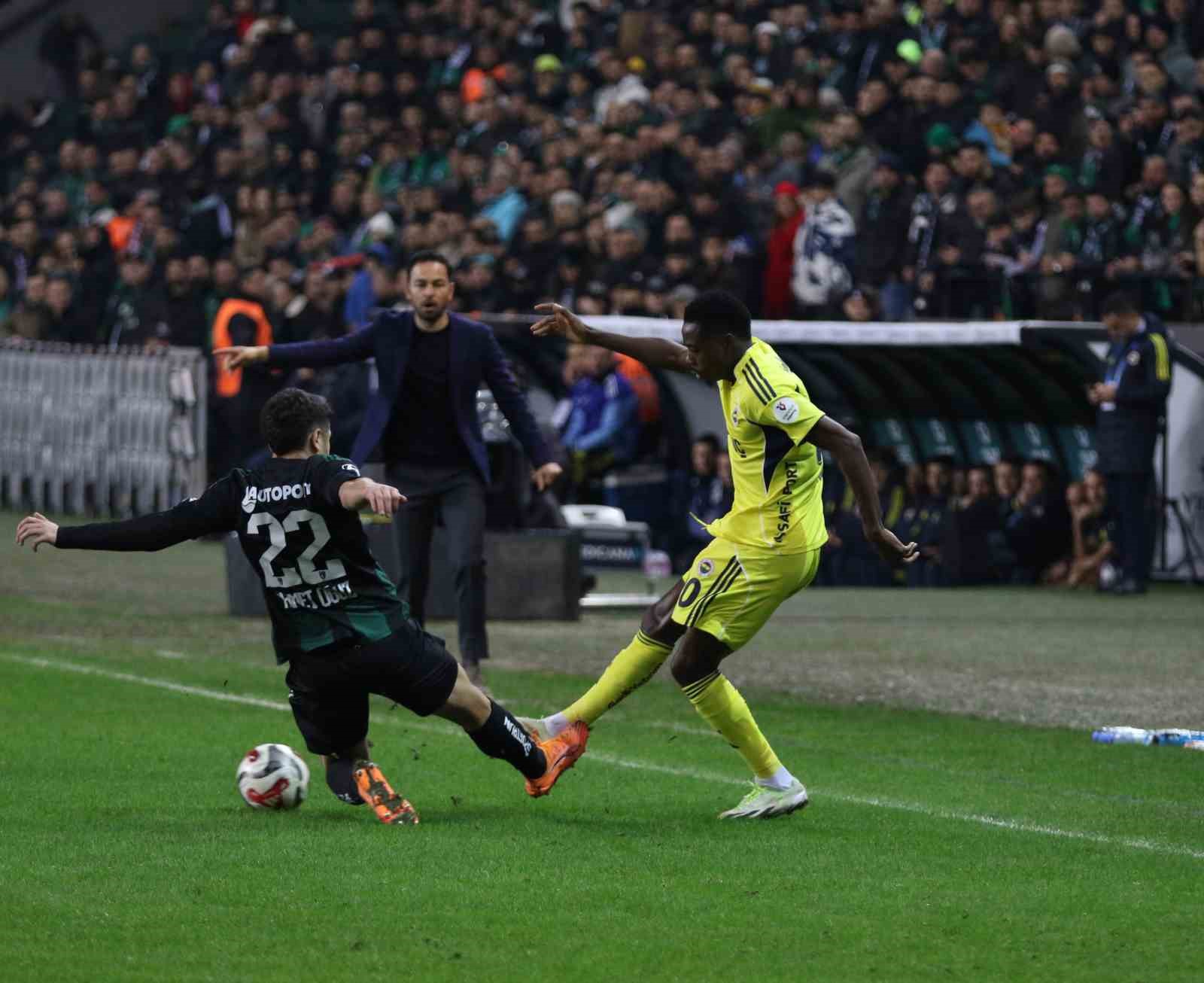 trendyol super lig kocaelispor 0 fenerbahce 0 mac devam ediyor 21 w61A5rvF