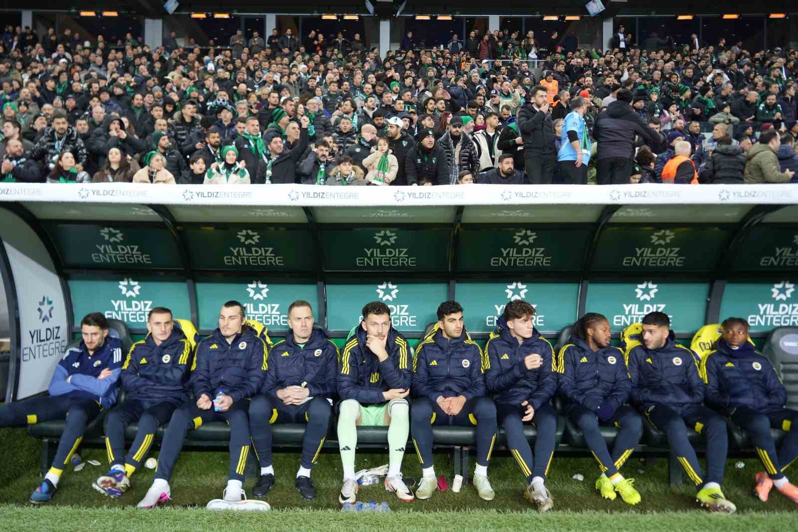 trendyol super lig kocaelispor 0 fenerbahce 0 mac devam ediyor 6 piPiYBZu