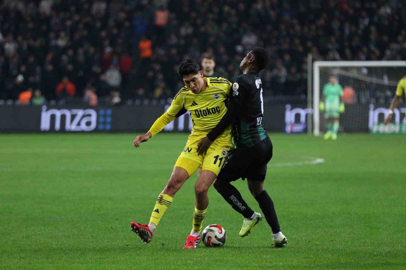 trendyol super lig kocaelispor 0 fenerbahce 1 ilk yari 1 ORWL8L9m