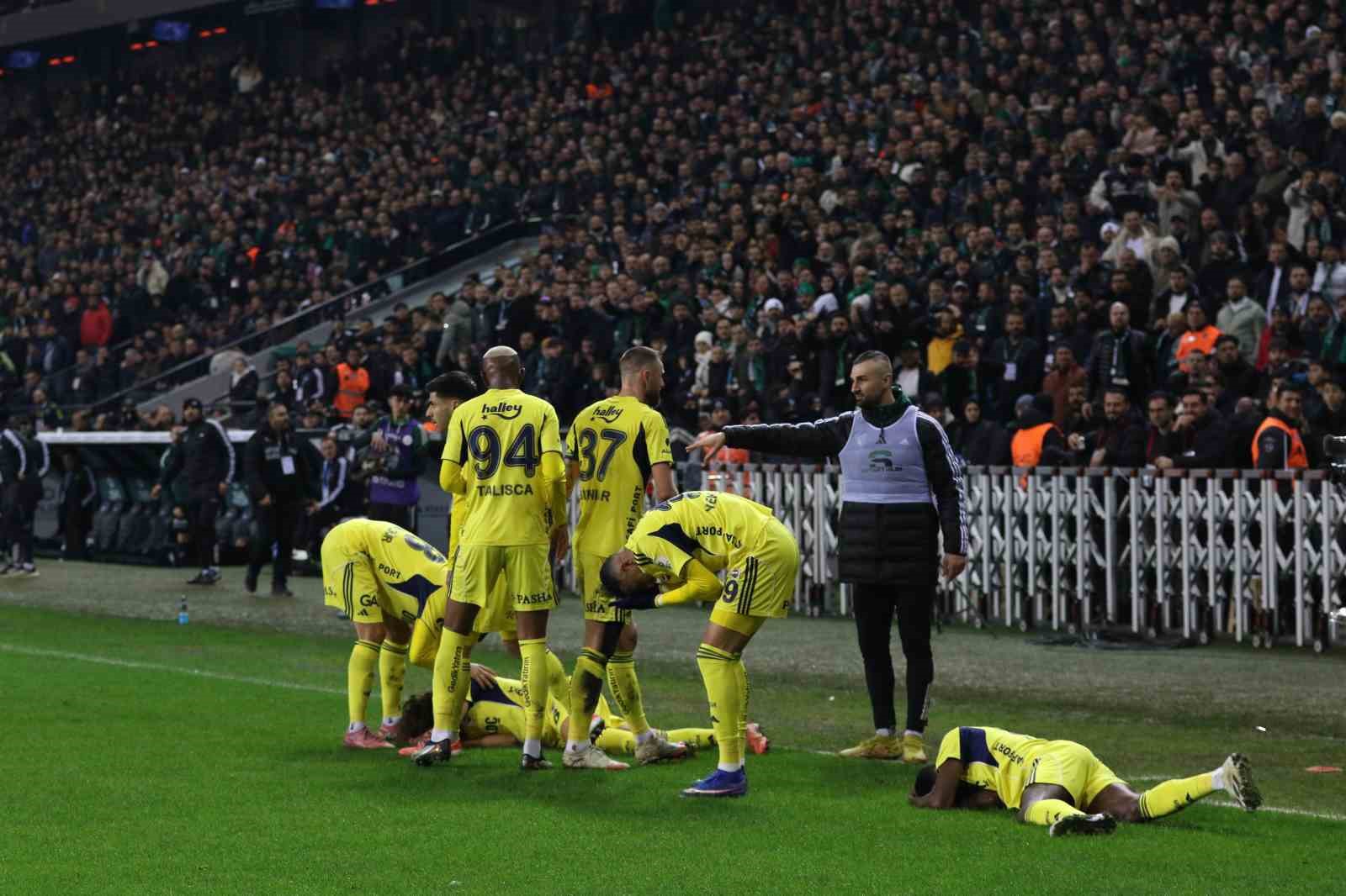 trendyol super lig kocaelispor 0 fenerbahce 1 ilk yari 19 aHCjLg91