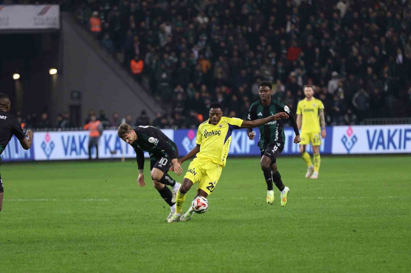 trendyol super lig kocaelispor 0 fenerbahce 1 ilk yari 3
