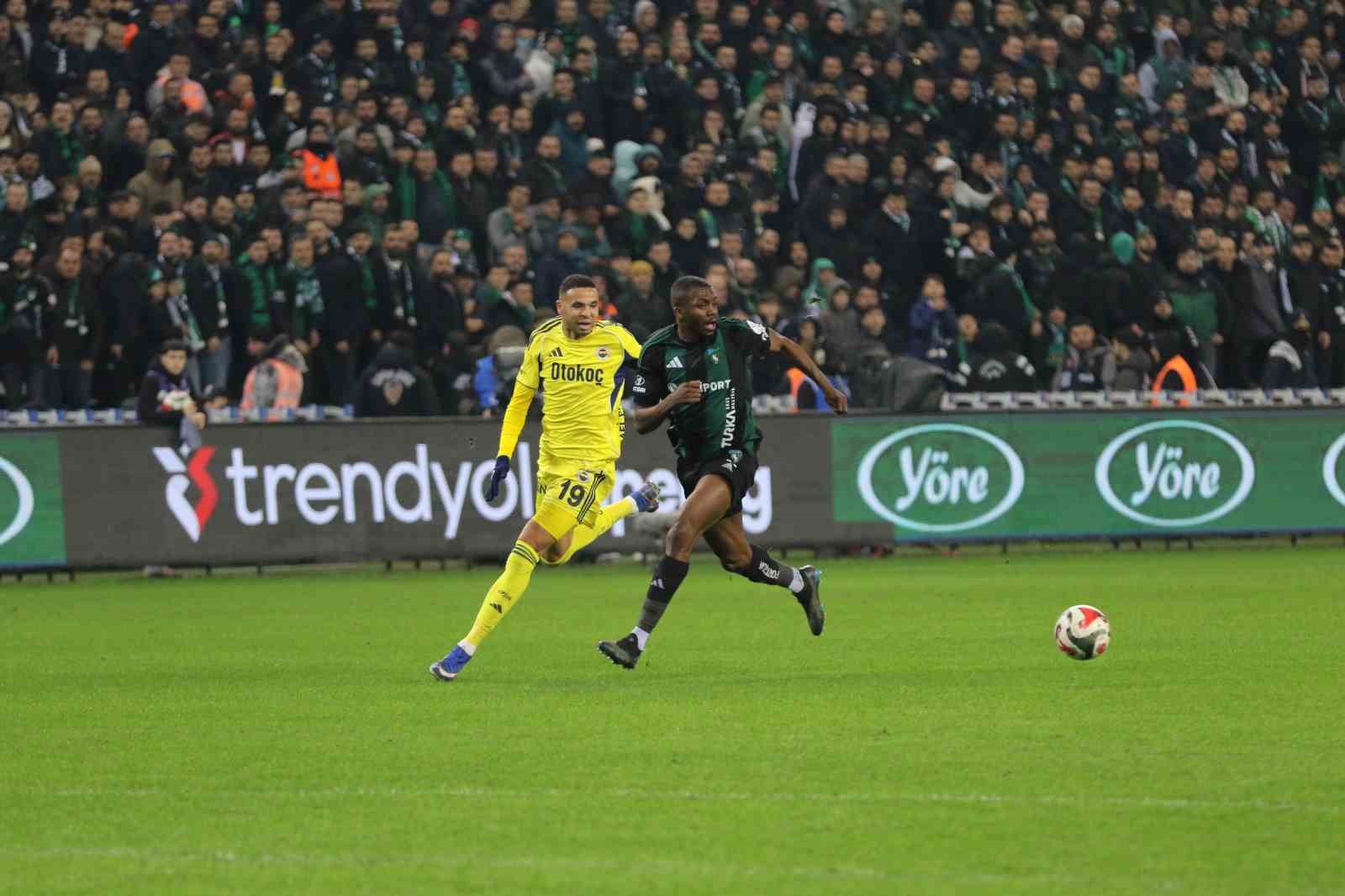 trendyol super lig kocaelispor 0 fenerbahce 1 ilk yari 5 ZMVpVrki