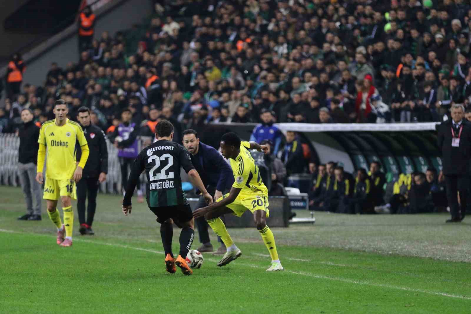 trendyol super lig kocaelispor 0 fenerbahce 1 ilk yari 6 BXWlPPDN